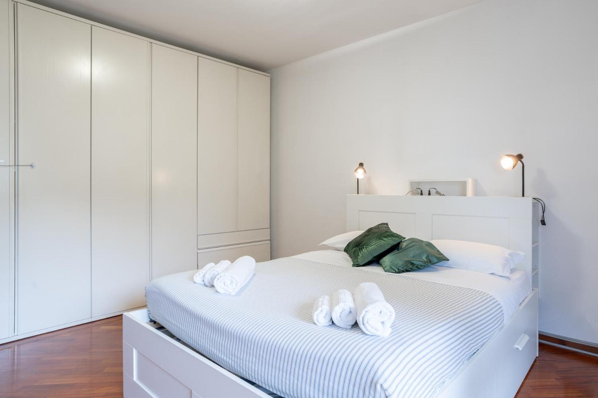 Spacious Bright Apartment Near City Center And Como Lake With Air Conditioning Lecco Dış mekan fotoğraf