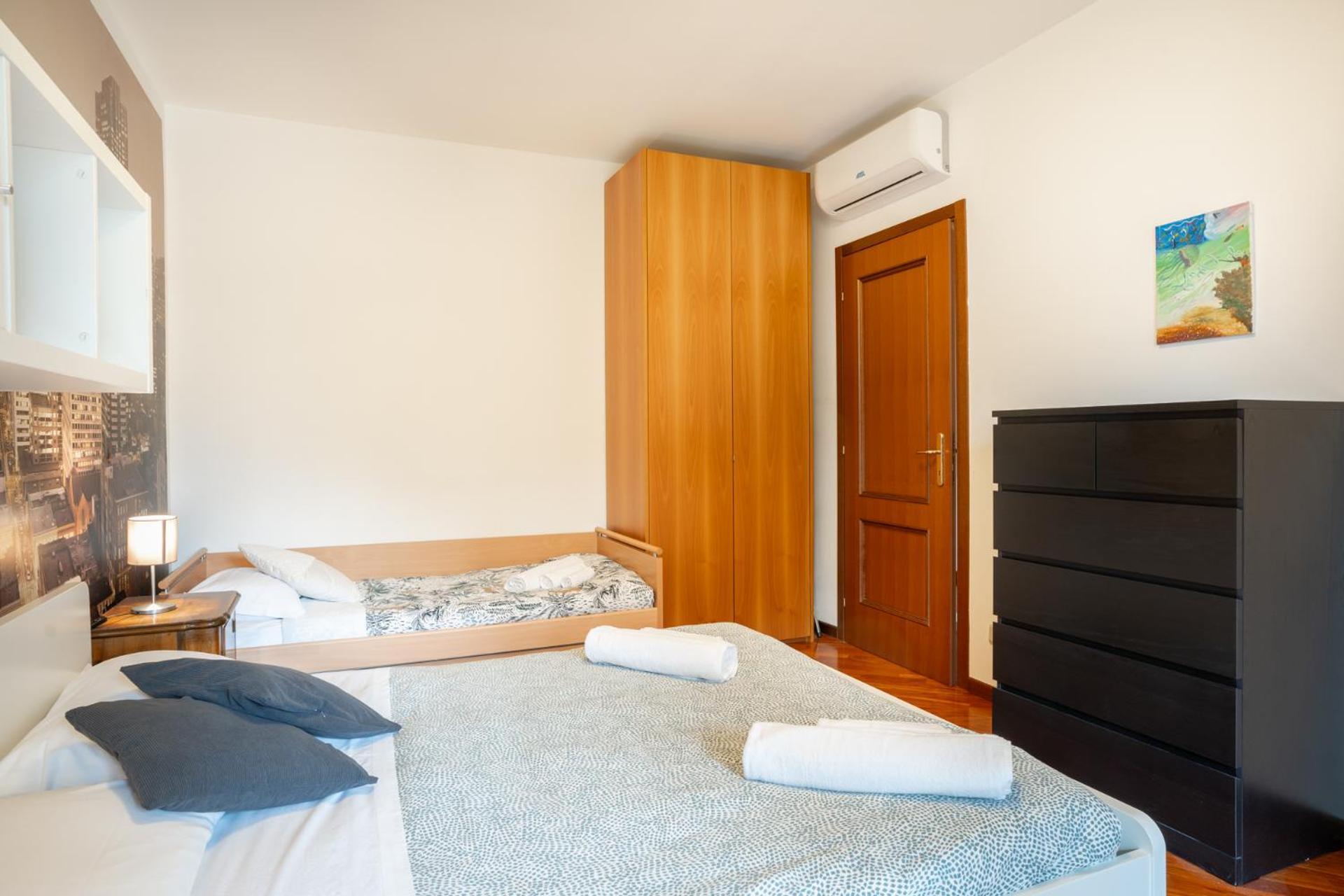 Spacious Bright Apartment Near City Center And Como Lake With Air Conditioning Lecco Dış mekan fotoğraf