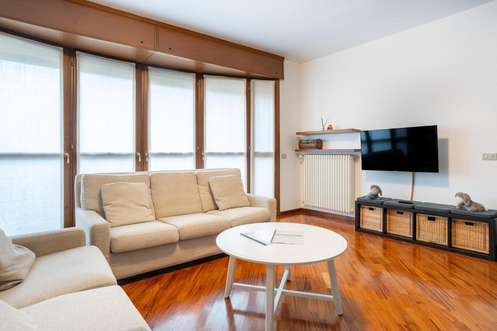 Spacious Bright Apartment Near City Center And Como Lake With Air Conditioning Lecco Dış mekan fotoğraf
